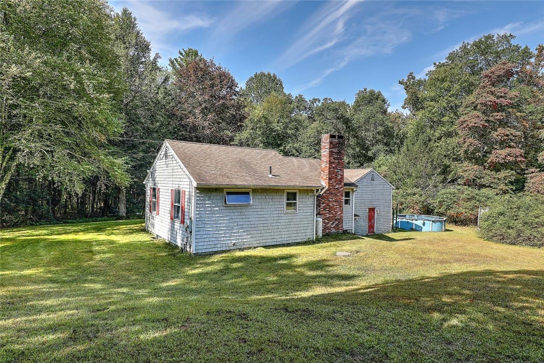 47 Chestnut Hill Road Glocester, RI 02814 - Photo 2 of 34