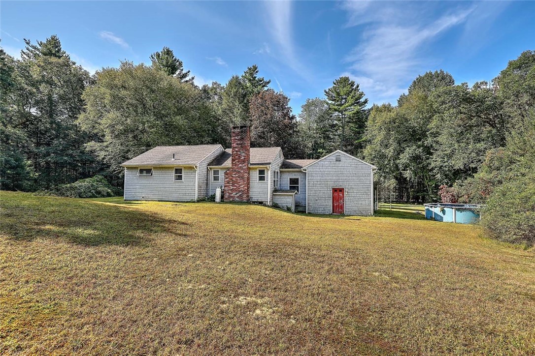 47 Chestnut Hill Road Glocester, RI 02814 - Photo 4 of 34