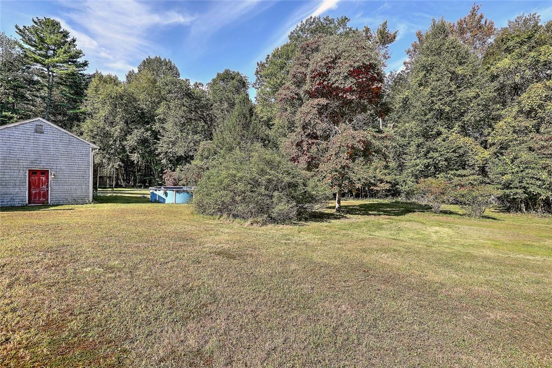 47 Chestnut Hill Road Glocester, RI 02814 - Photo 5 of 34
