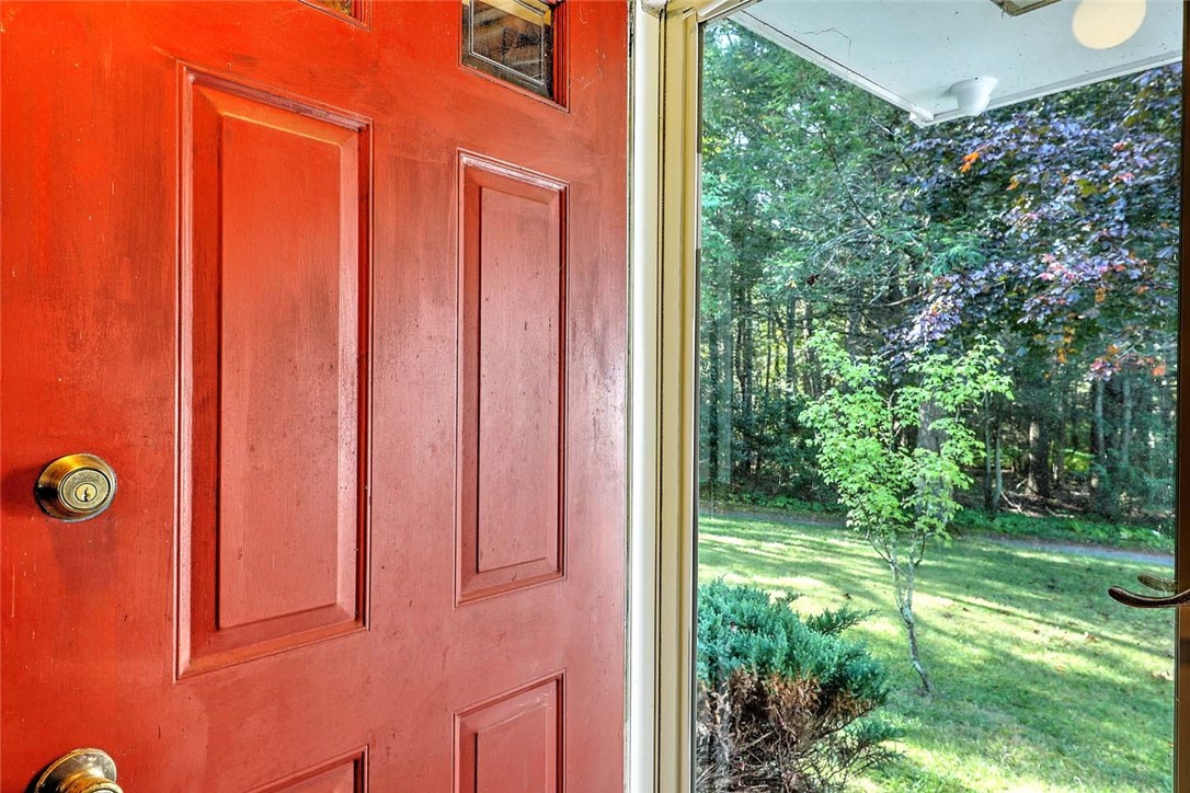 47 Chestnut Hill Road Glocester, RI 02814 - Photo 6 of 34