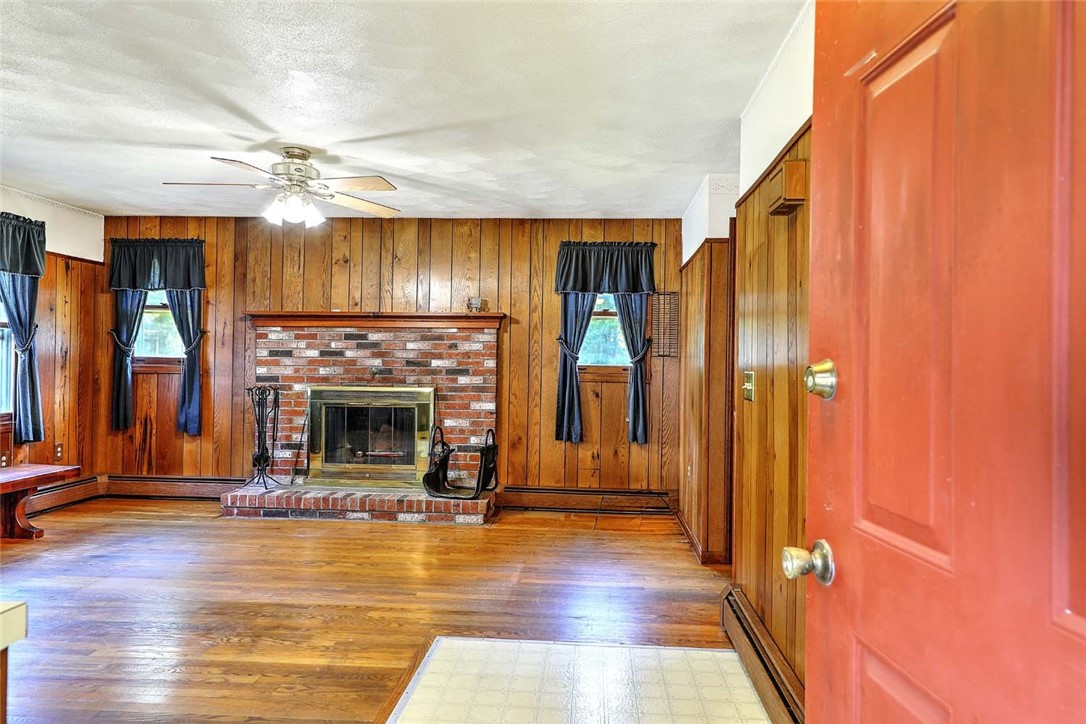 47 Chestnut Hill Road Glocester, RI 02814 - Photo 7 of 34