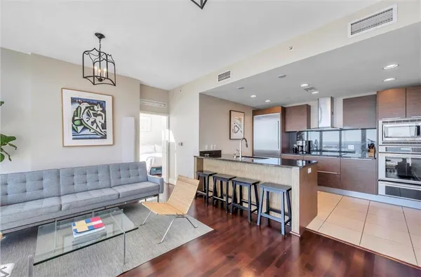 $5,500 | 175 1st Street South, Unit 2804, St. Petersburg, FL 33701