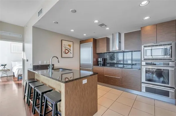 $5,500 | 175 1st Street South, Unit 2804, St. Petersburg, FL 33701