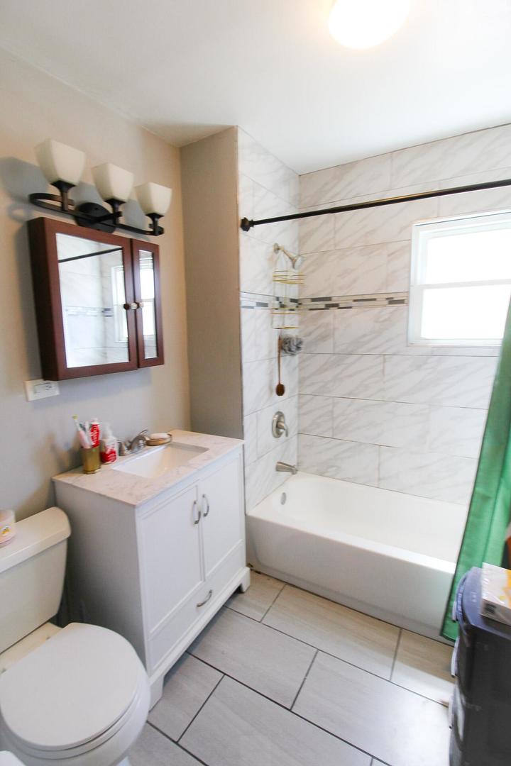 3119 176th Street Lansing, IL 60438 - Photo 12 of 22