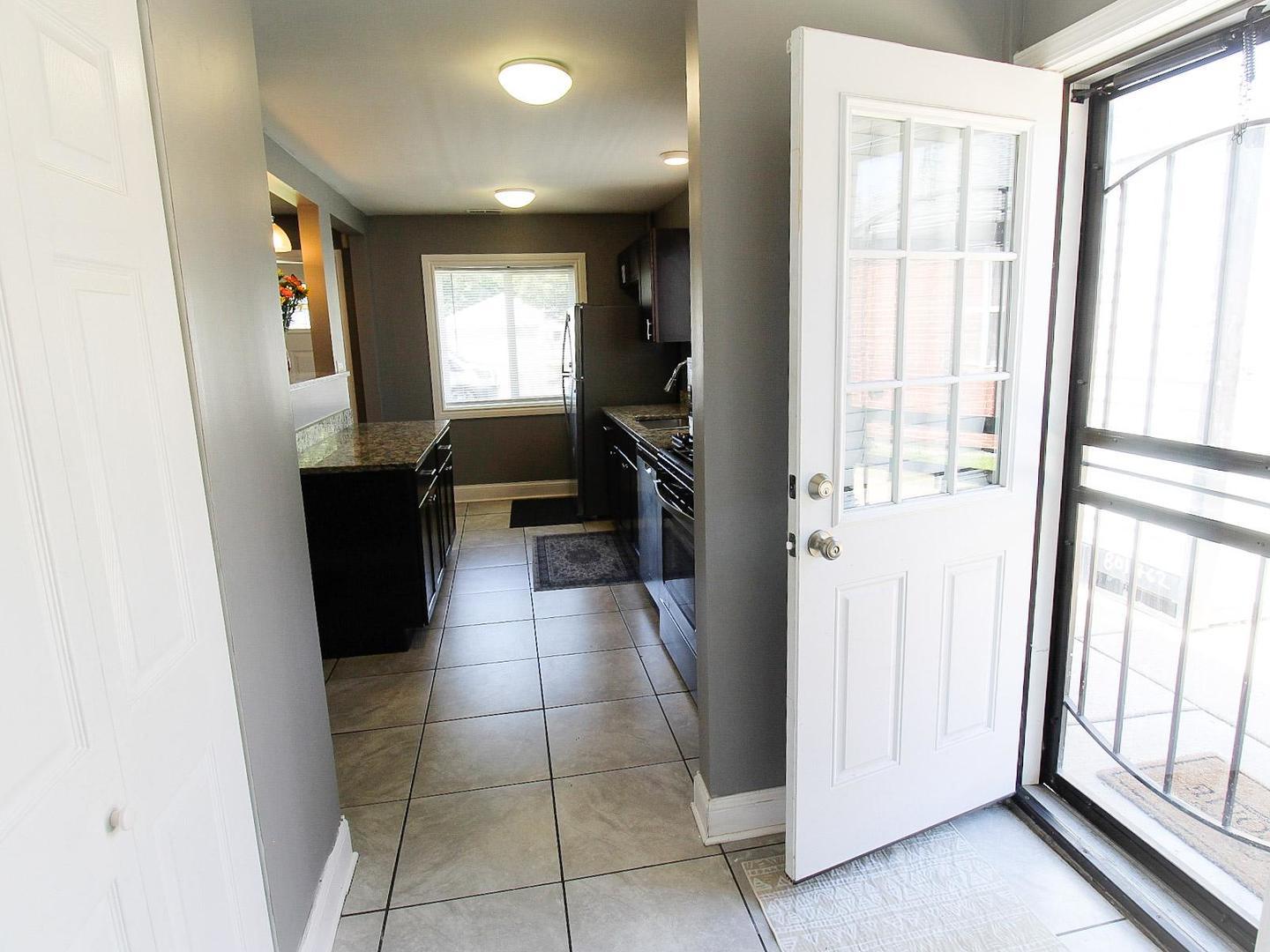 3119 176th Street Lansing, IL 60438 - Photo 7 of 22
