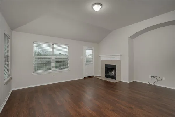 $2,250 | 1779 Eagle River Trail, Lancaster, TX 75146