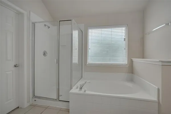 $2,250 | 1779 Eagle River Trail, Lancaster, TX 75146