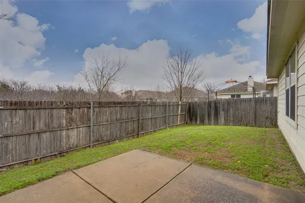 $2,250 | 1779 Eagle River Trail, Lancaster, TX 75146