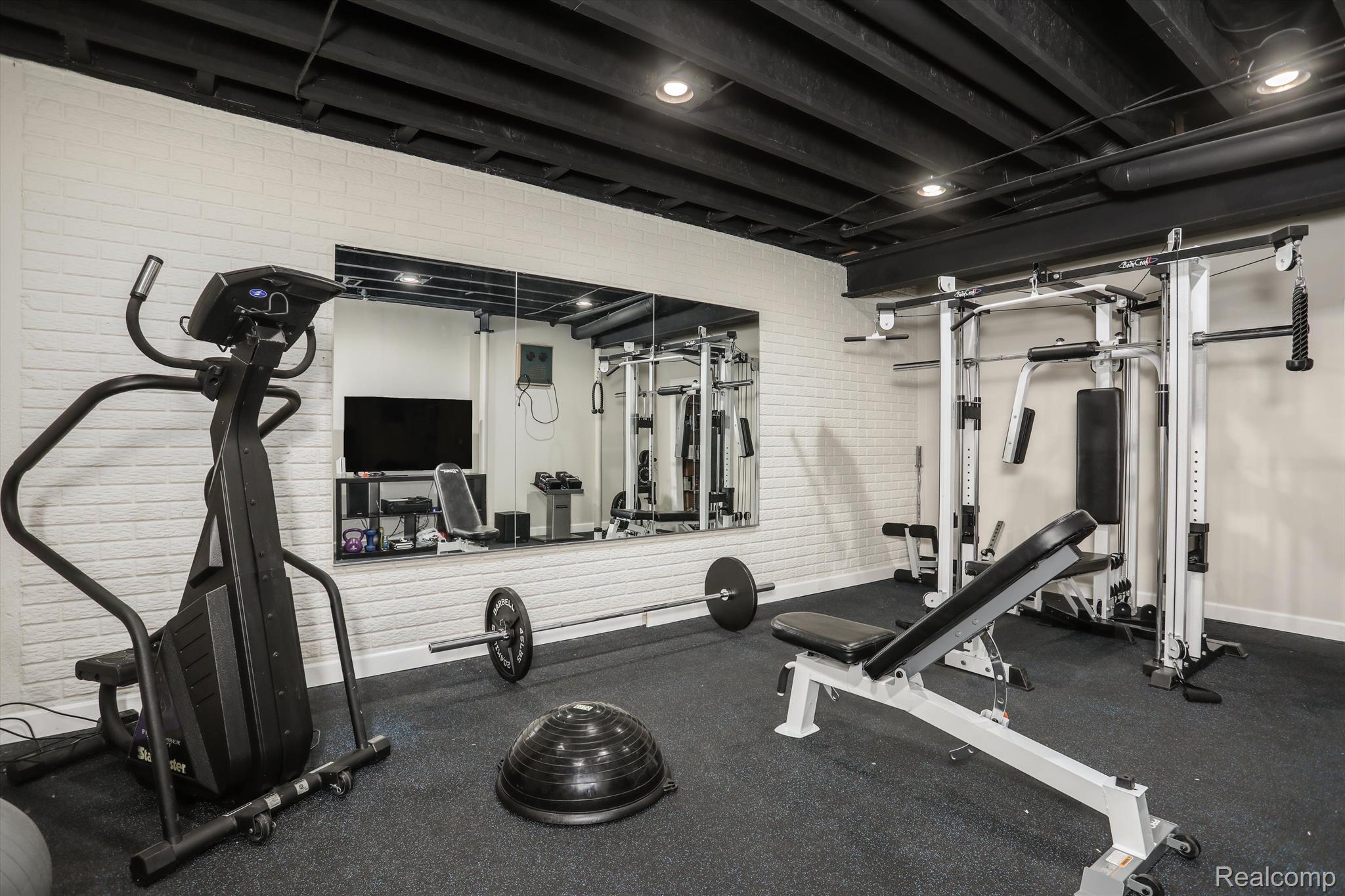 6984 Oakhurst Ridge Road Clarkston, MI 48348 - Photo 57 of 65 Basement - Exercise Room
