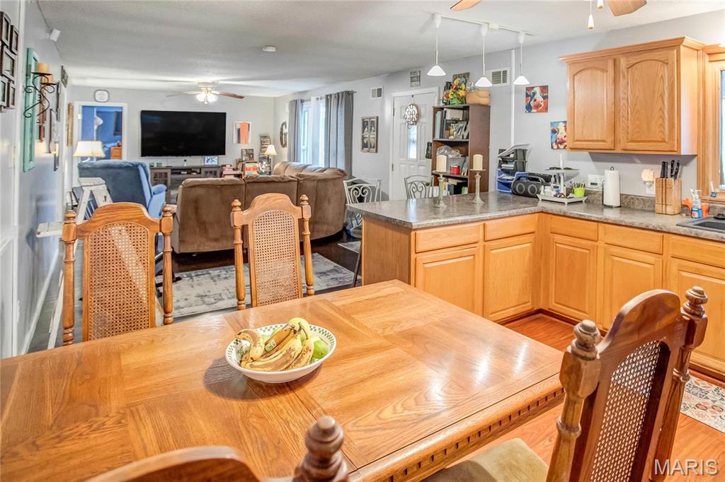 302 East Bay Street Pleasant Hill, IL 62366 - Photo 23 of 53