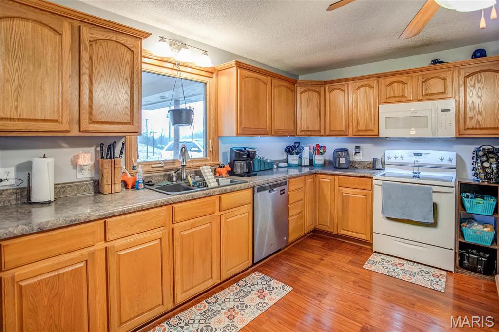 302 East Bay Street Pleasant Hill, IL 62366 - Photo 25 of 53