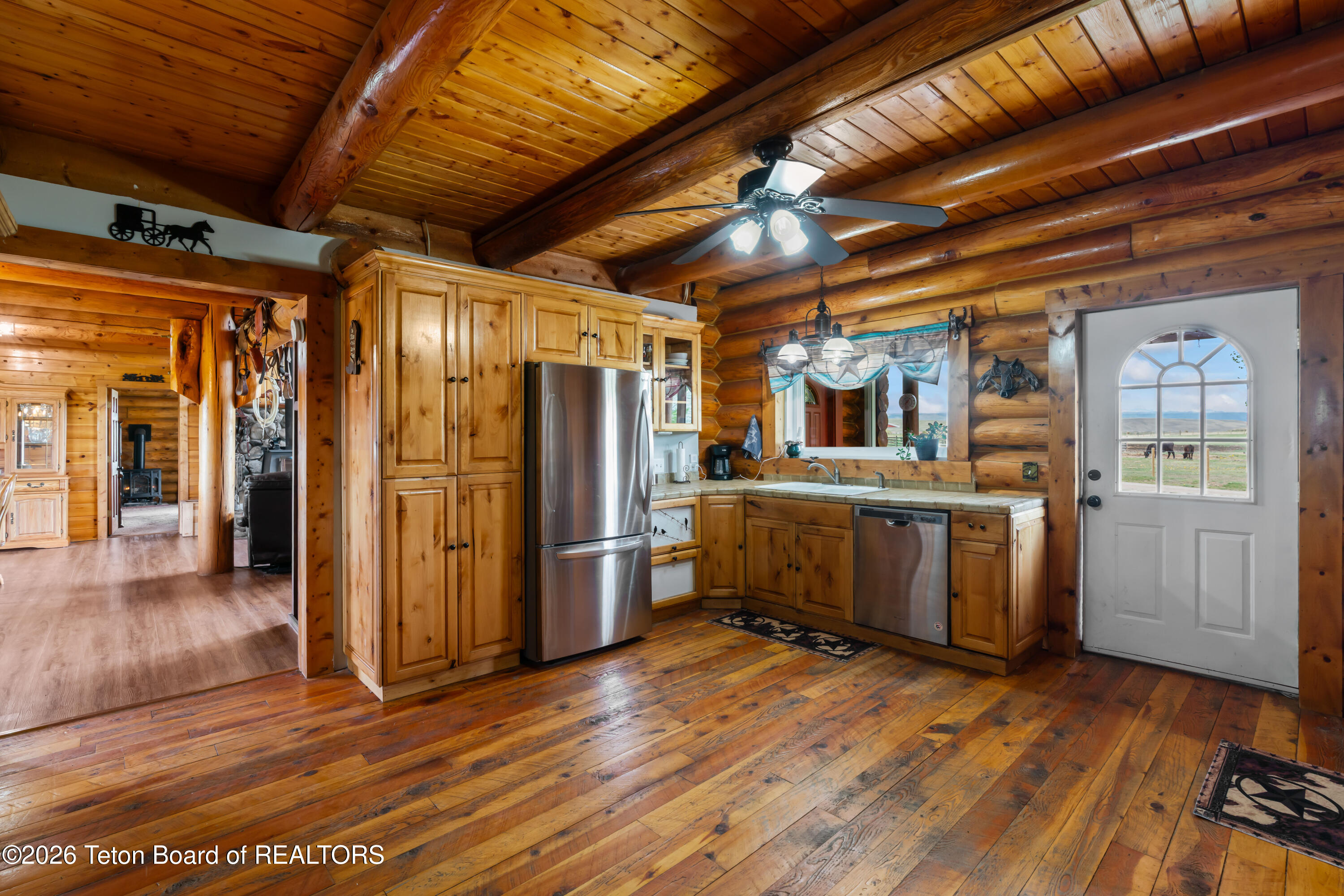 138-2 Forty Rod Road Pinedale, WY 82941 - Photo 18 of 77 20260529-DSC07310