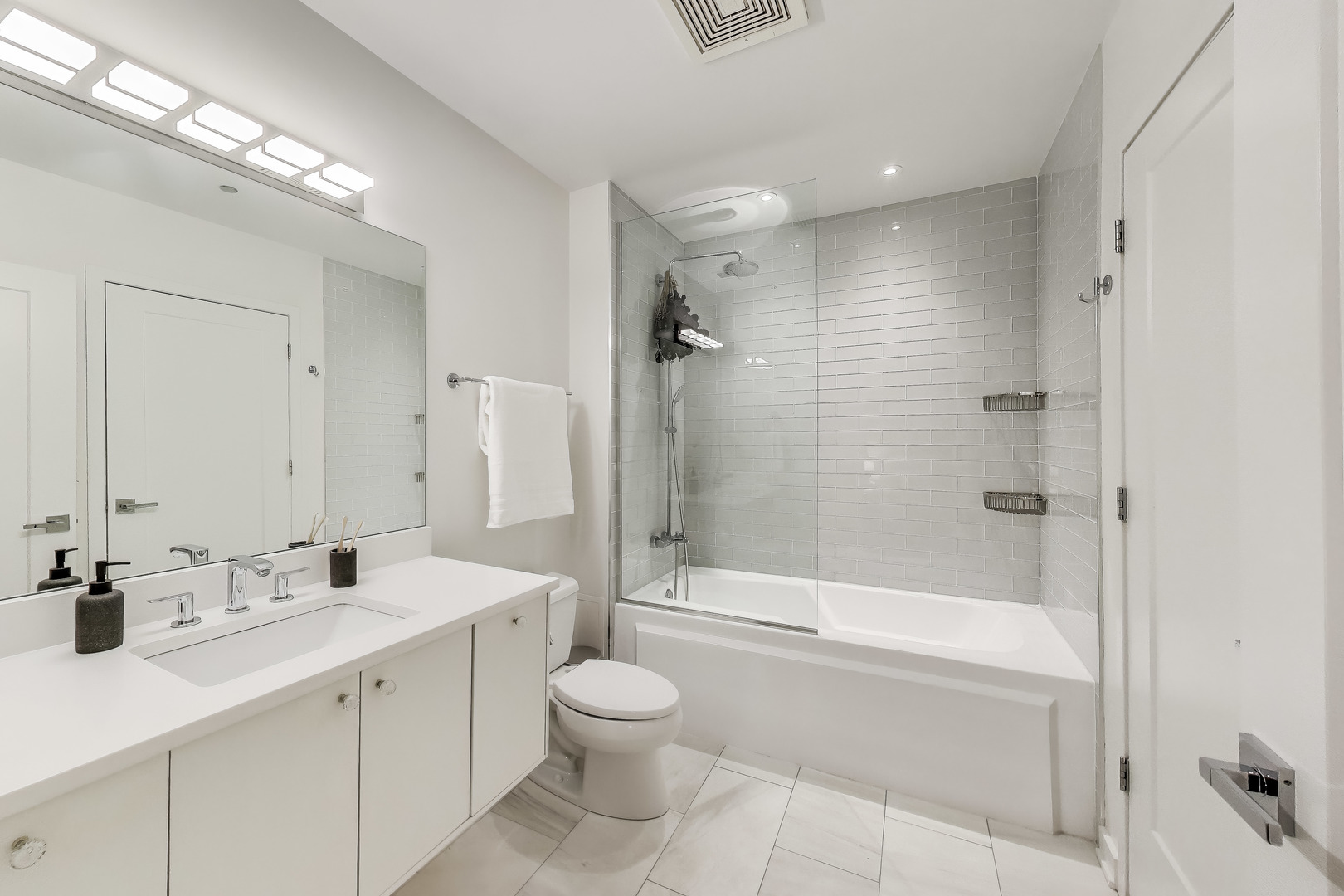 1000 West Adams Street, Unit 416 Chicago, IL 60607 - Photo 20 of 41 Gallery Image 20