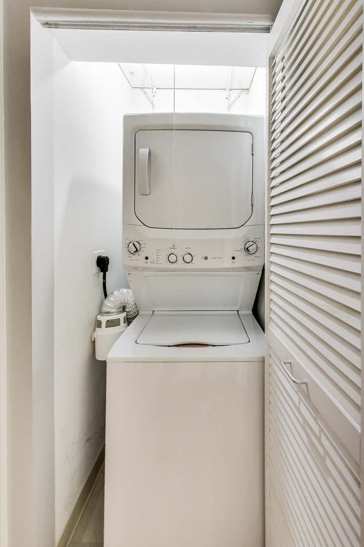 1000 West Adams Street, Unit 416 Chicago, IL 60607 - Photo 22 of 41 Gallery Image 22