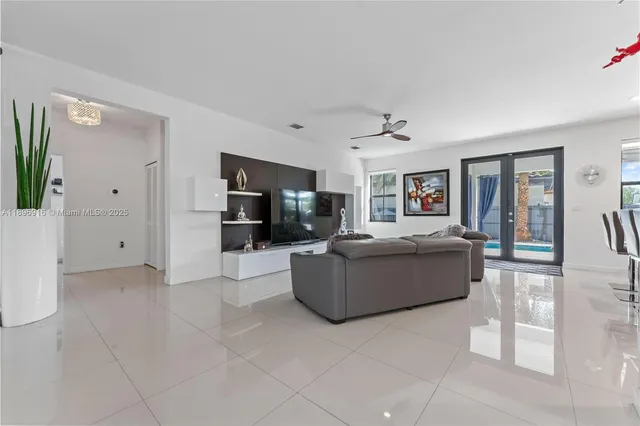 a view of entryway and hall