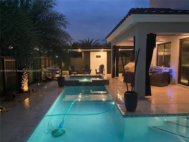 $1,378,000 | 14856 South W 27th Terrace, Miami, FL 33185