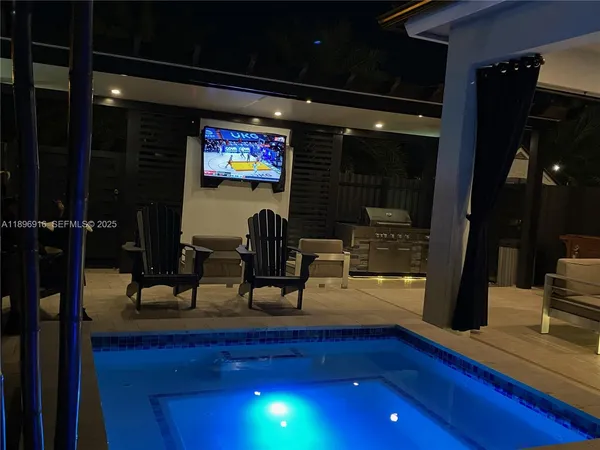 $1,299,000 | 14856 South W 27th Terrace, Miami, FL 33185