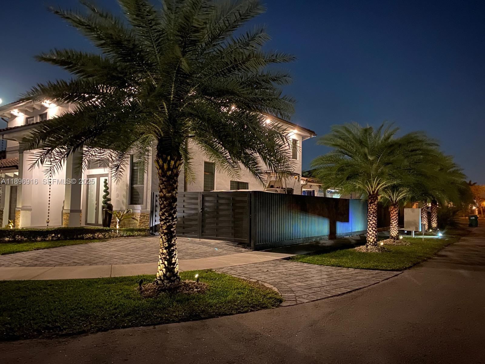 14856 South W 27th Terrace Miami, FL 33185 - Photo 57 of 59