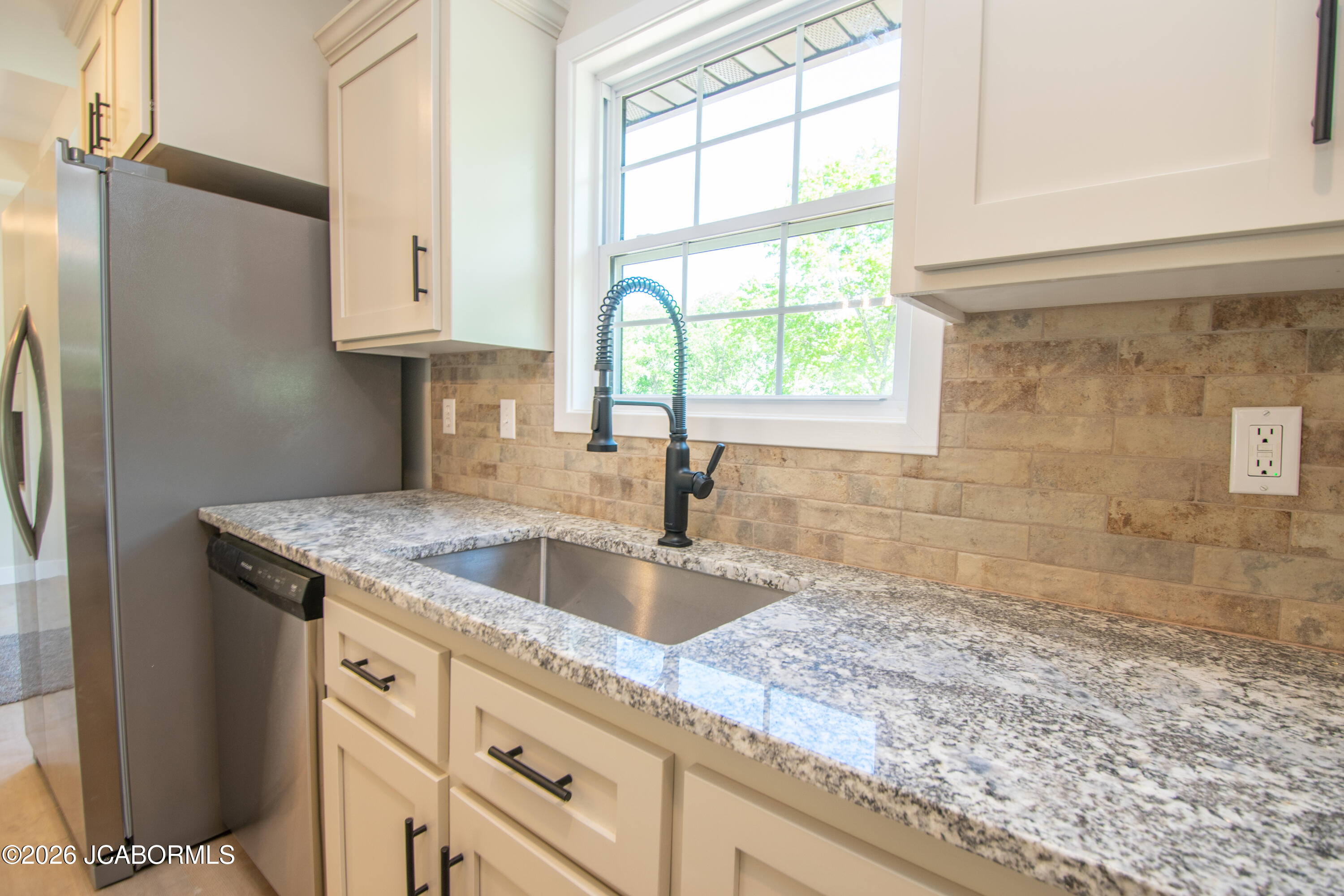 5609 Rylan Road Henley, MO 65040 - Photo 10 of 20 DSC_0948