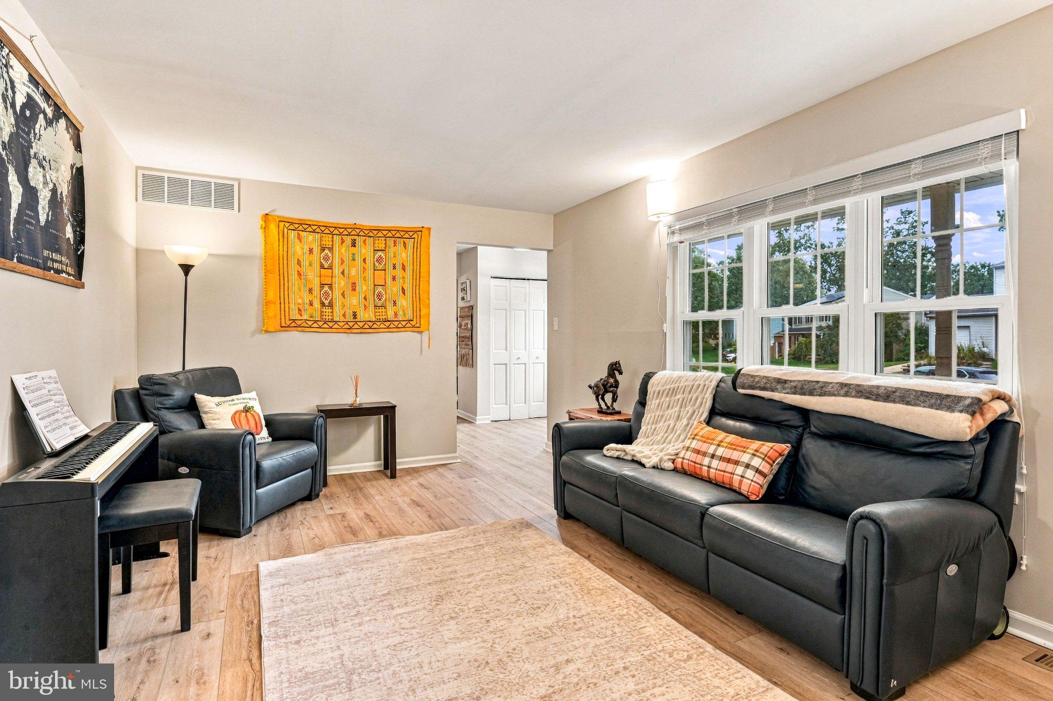 53 Winfield Road Sicklerville, NJ 08081 - Photo 10 of 50 Gallery Image 10