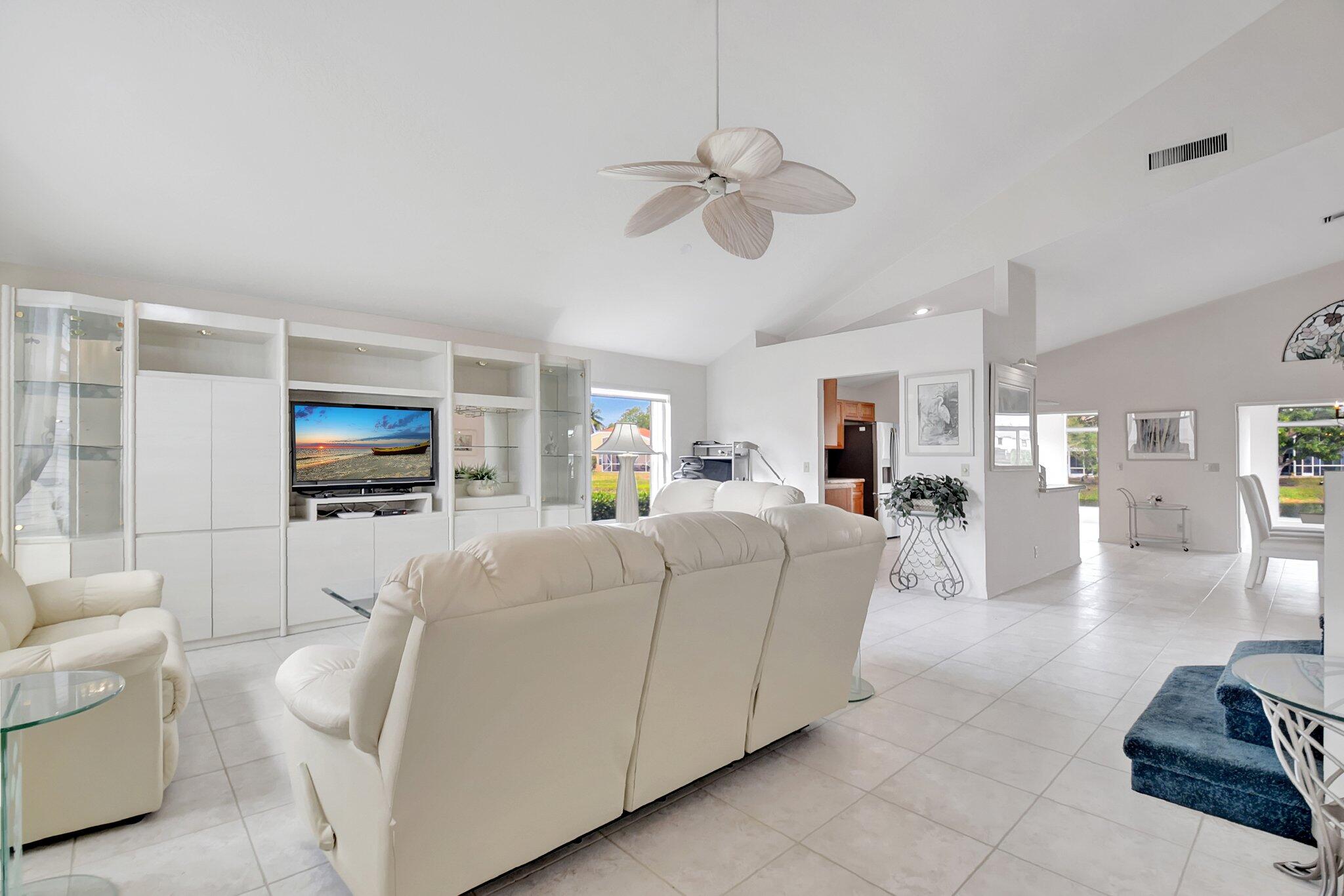 120 Hammocks Court Greenacres, FL 33413 - Photo 3 of 51 16-web-or-mls-DSC_3977