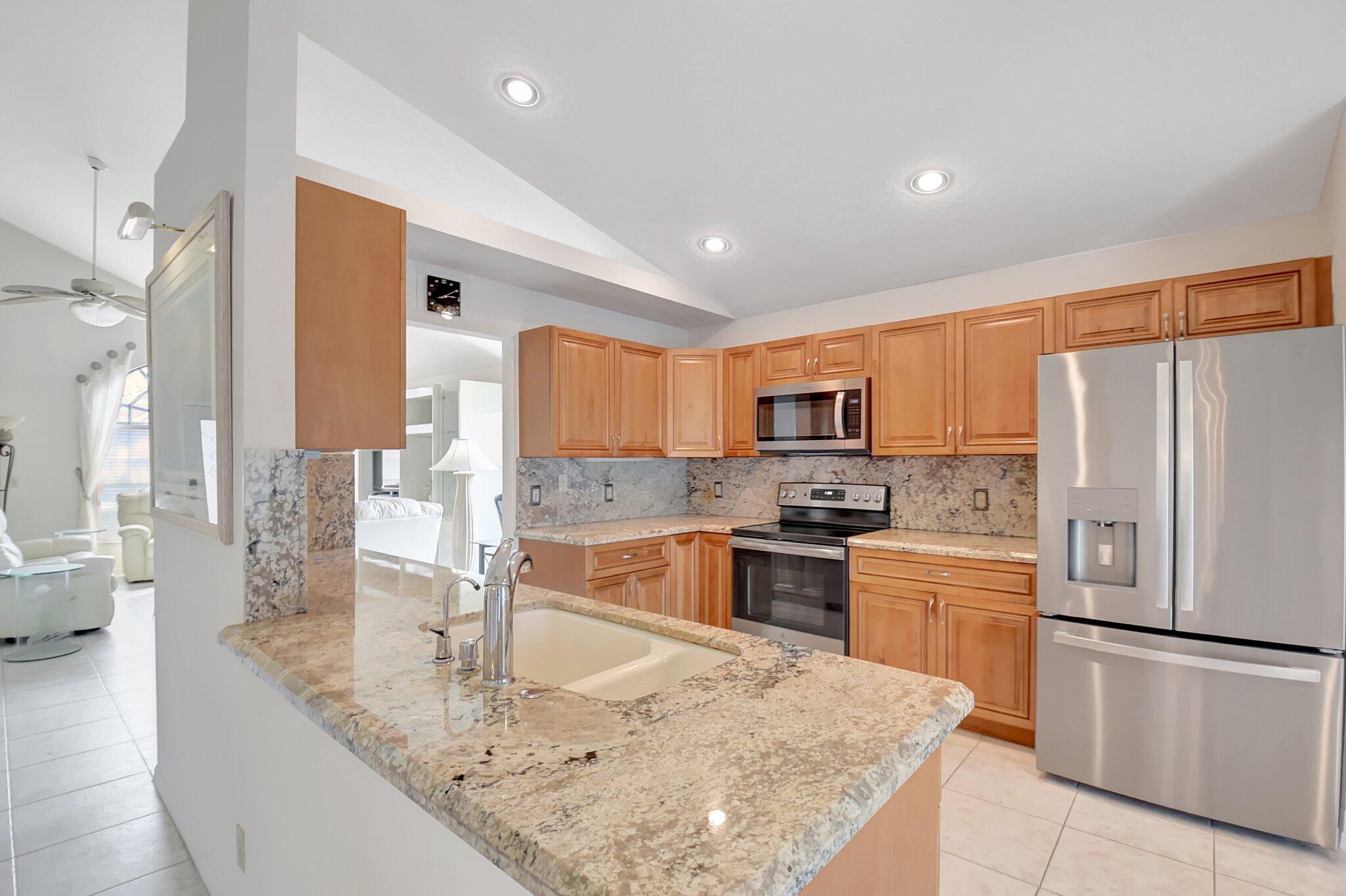 120 Hammocks Court Greenacres, FL 33413 - Photo 9 of 51 25-web-or-mls-DSC_4027