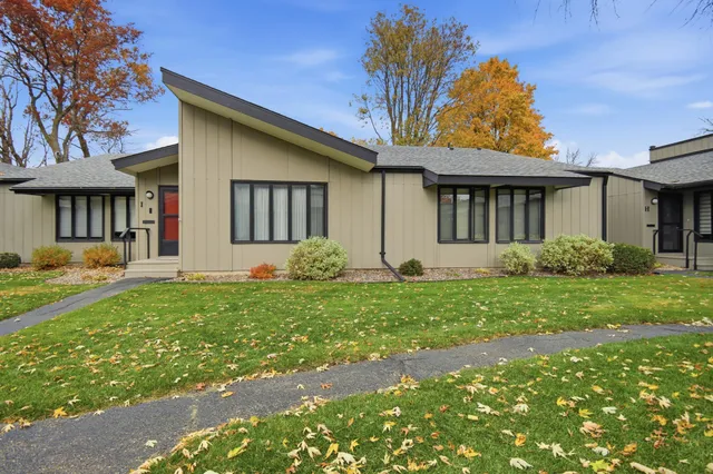 $185,000 | 500 Oakland Place Northeast, Unit I, Austin, MN 55912