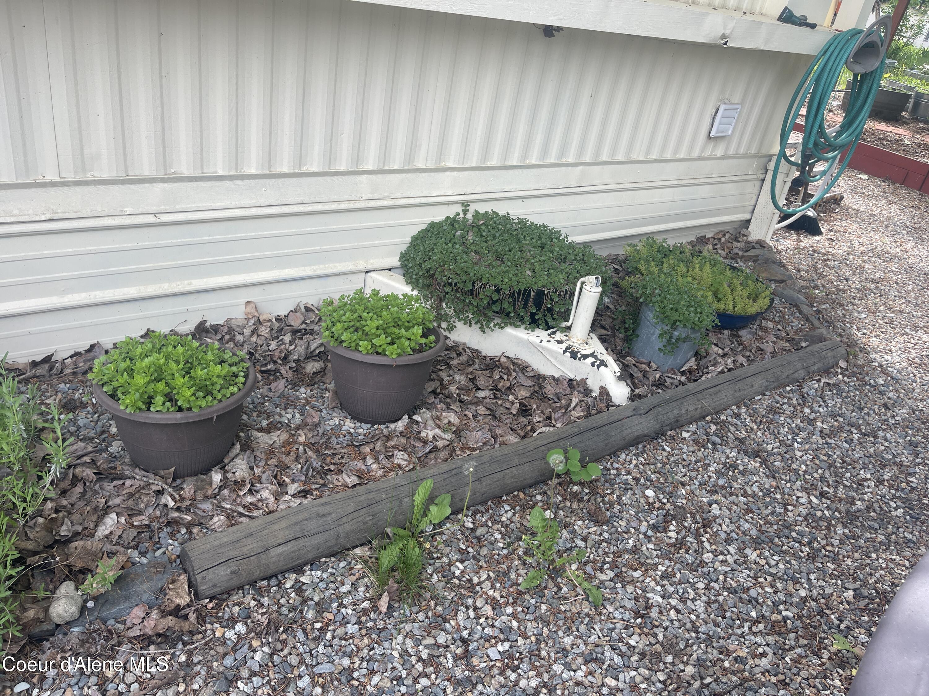 111 Gun Club Road, Unit 27 Sagle, ID 83860 - Photo 3 of 35 The plantings are attractive