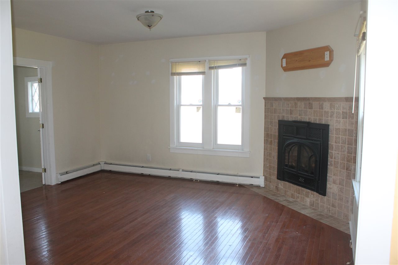9 Cherry Hill Street Springfield, VT 05156 - Photo 6 of 18 Gallery Image 6