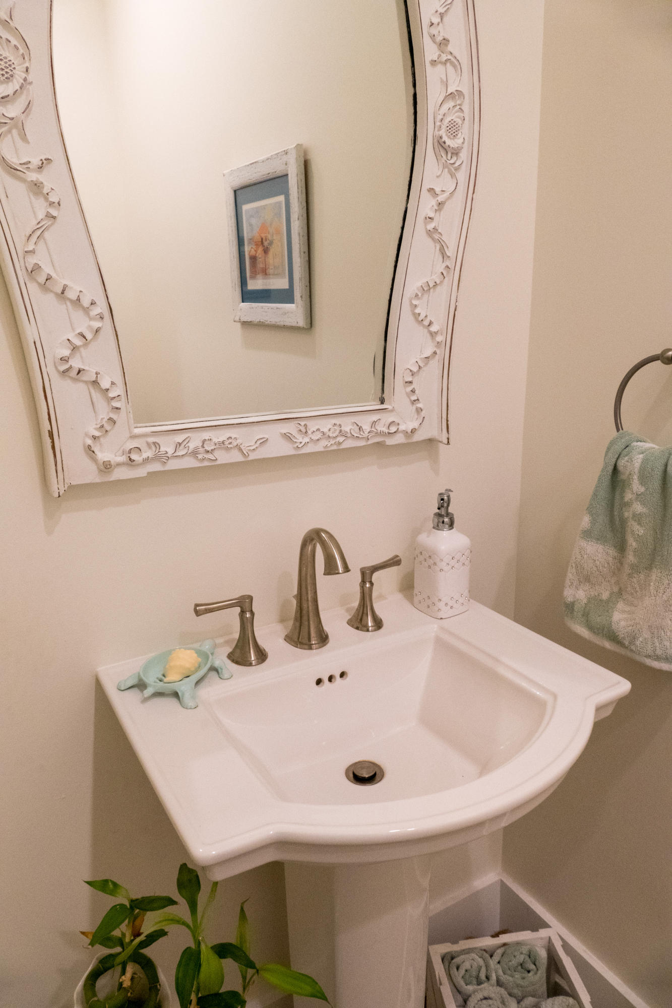 85 Gulfview Circle Santa Rosa Beach, FL 32459 - Photo 22 of 76 powder room