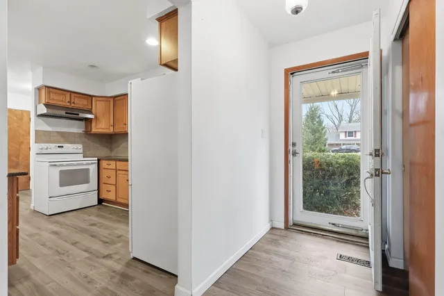 $410,000 | 6382 Houghten Drive, Troy, MI 48098