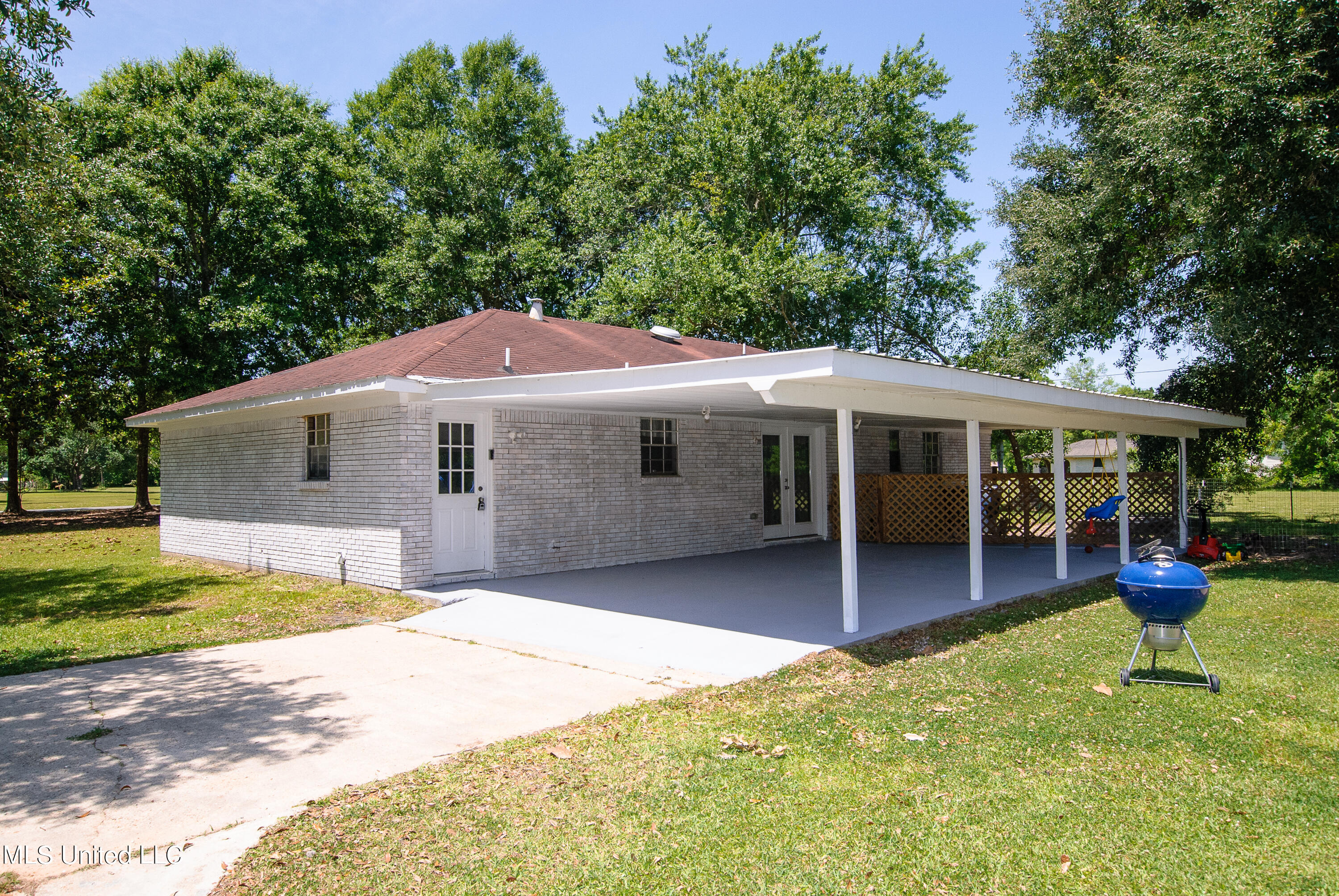 14408 Timber Ridge Drive Moss Point, MS 39562 - Photo 3 of 18 DSC_0021