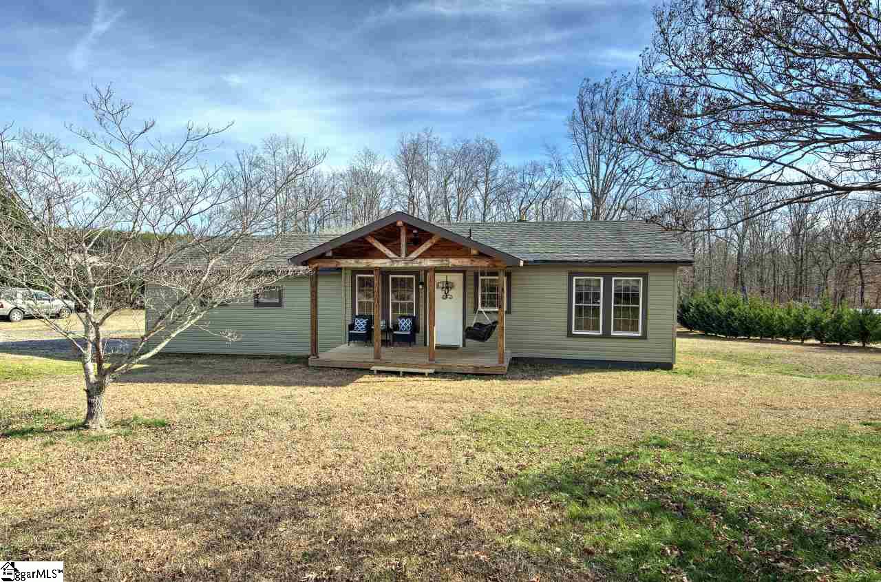 54 Hart Road Taylors, SC 29687 - Photo 1 of 36