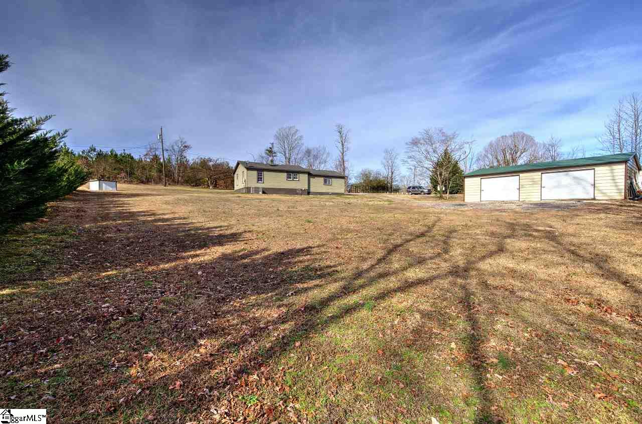 54 Hart Road Taylors, SC 29687 - Photo 33 of 36