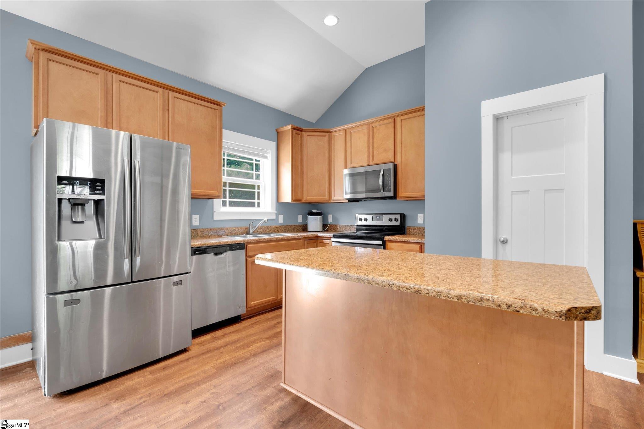110 Malibu Road Liberty, SC 29657 - Photo 8 of 32 Gallery Image 8