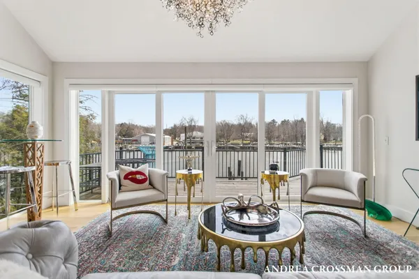 $1,900,000 | 1005 Park Street, Saugatuck, MI 49453