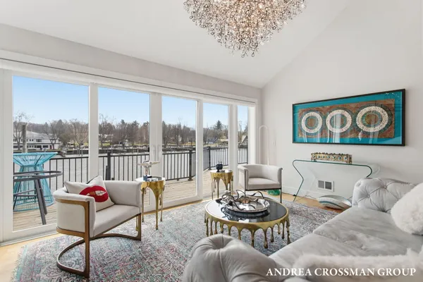 $1,900,000 | 1005 Park Street, Saugatuck, MI 49453
