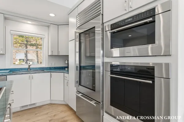 $1,900,000 | 1005 Park Street, Saugatuck, MI 49453