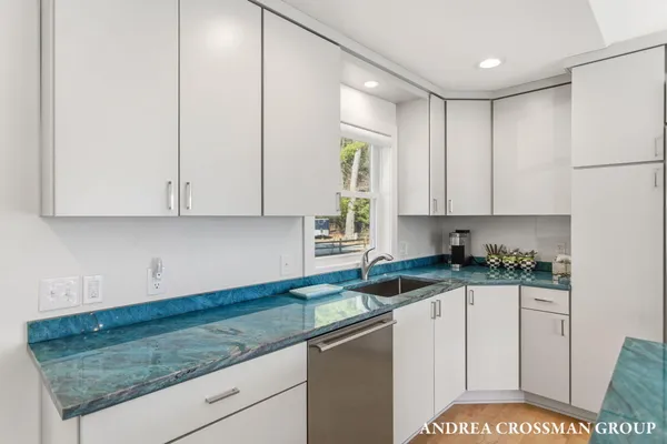 $1,900,000 | 1005 Park Street, Saugatuck, MI 49453