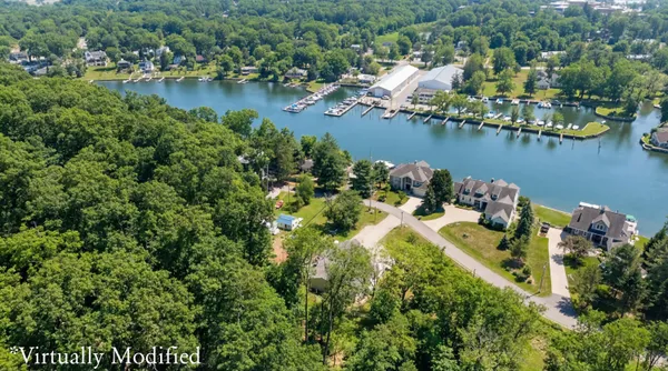 $1,900,000 | 1005 Park Street, Saugatuck, MI 49453