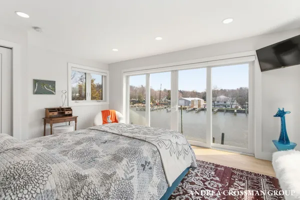 $1,900,000 | 1005 Park Street, Saugatuck, MI 49453