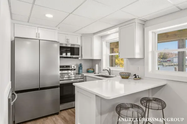 $1,900,000 | 1005 Park Street, Saugatuck, MI 49453