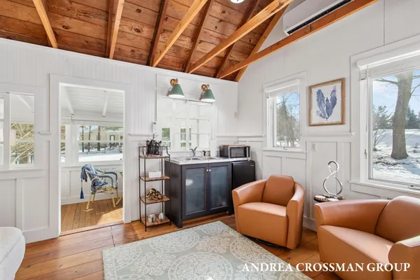 $1,900,000 | 1005 Park Street, Saugatuck, MI 49453