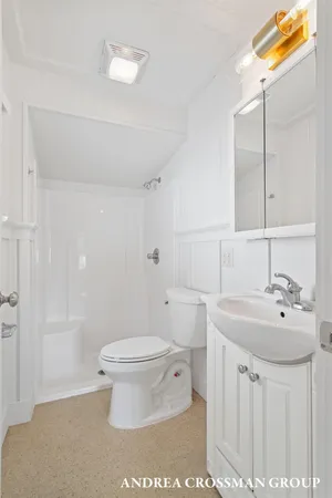 $1,900,000 | 1005 Park Street, Saugatuck, MI 49453