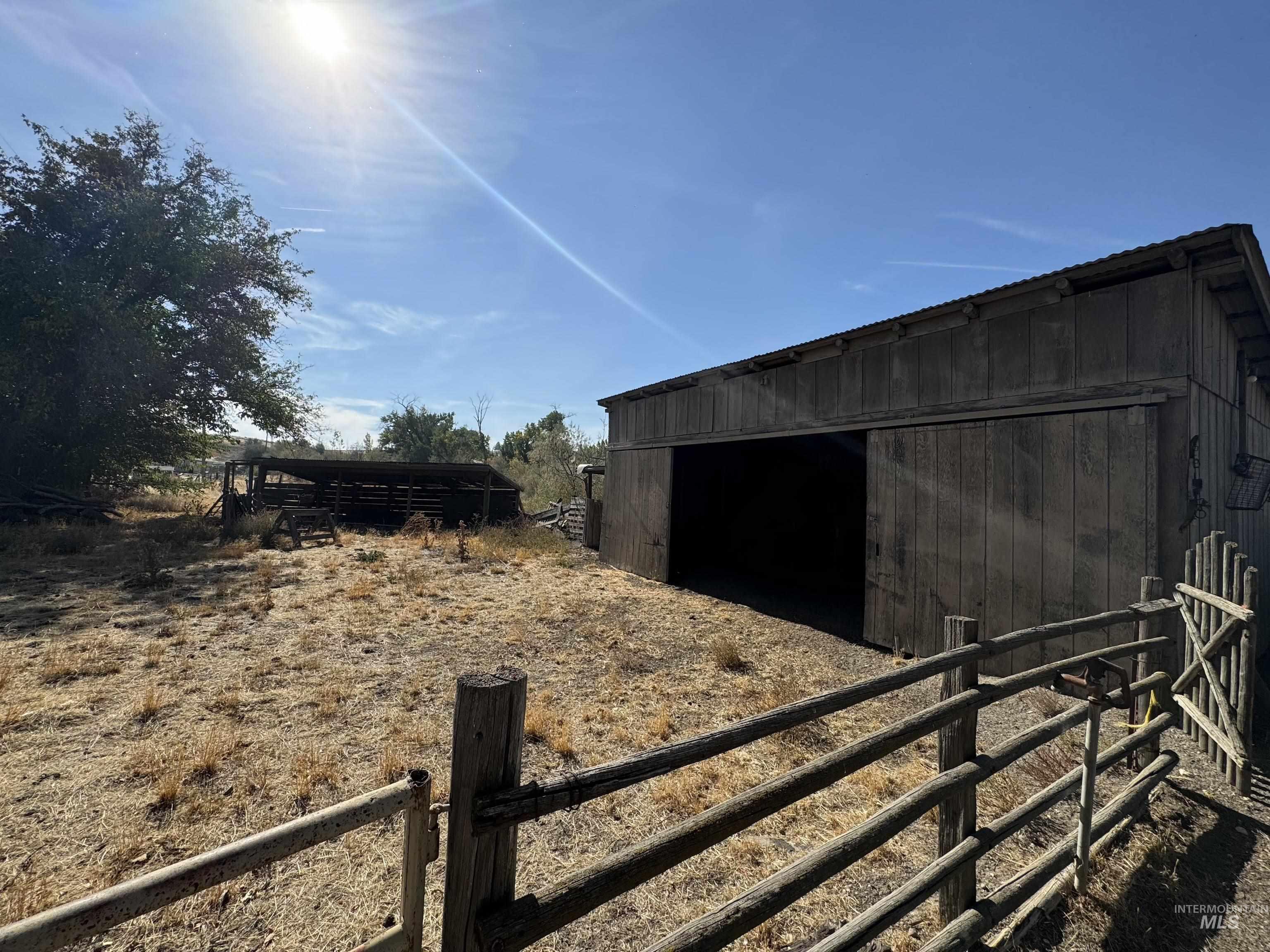 729 Morgan Avenue Ontario, OR 97914 - Photo 17 of 49 View of outdoor structure with an exterior structure