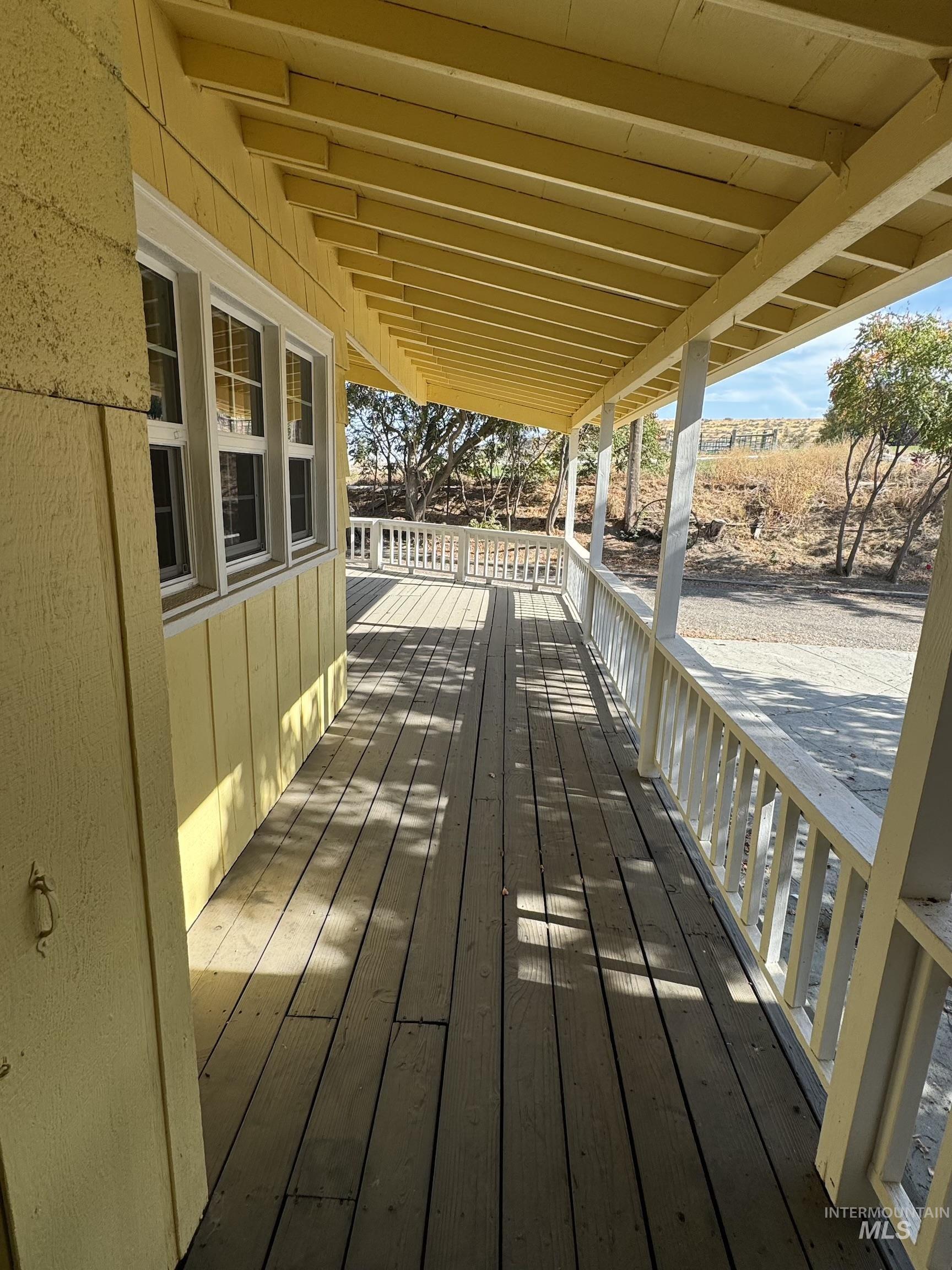 729 Morgan Avenue Ontario, OR 97914 - Photo 19 of 49 View of wooden deck