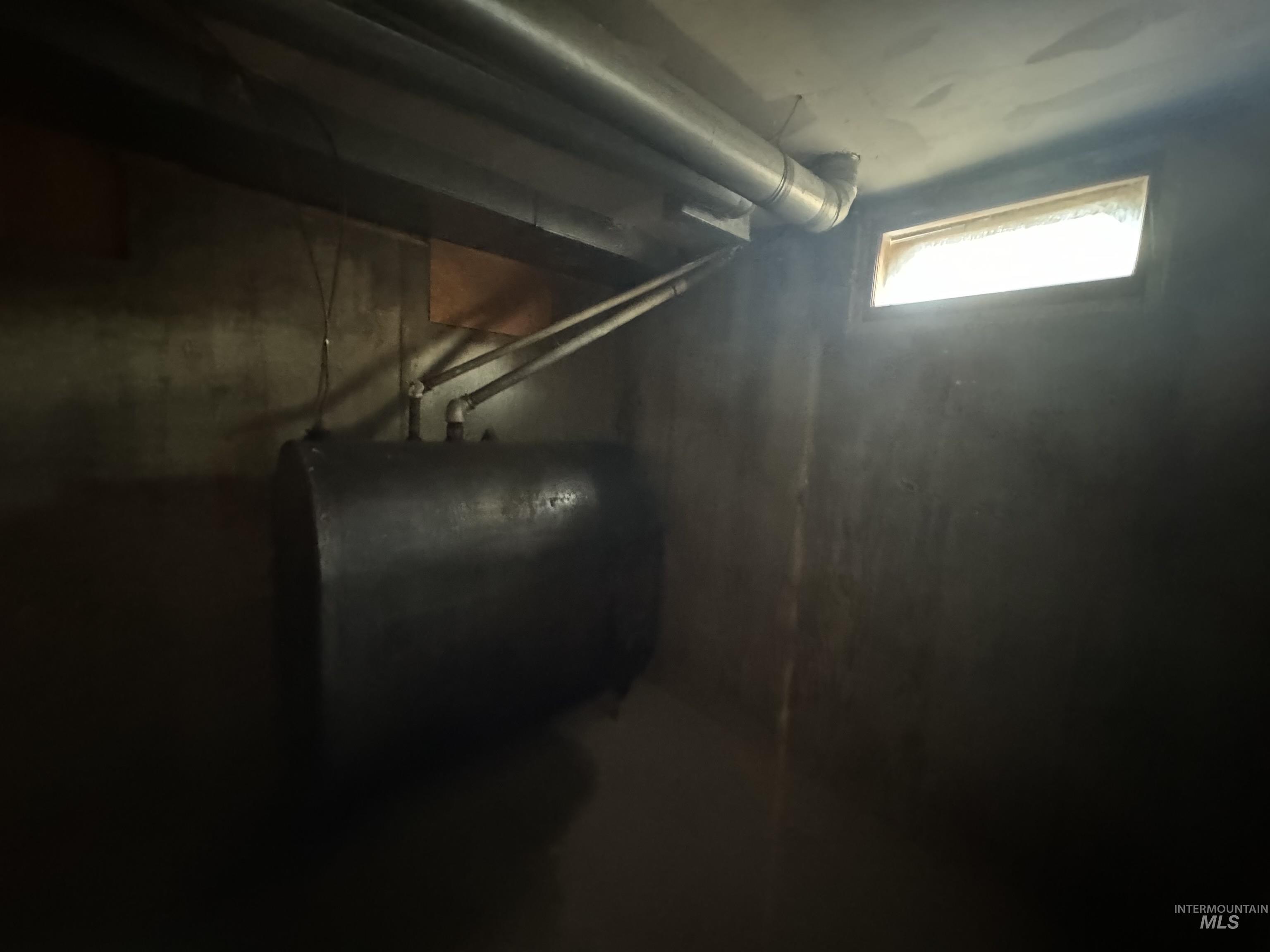 729 Morgan Avenue Ontario, OR 97914 - Photo 37 of 49 Below grade area with heating fuel