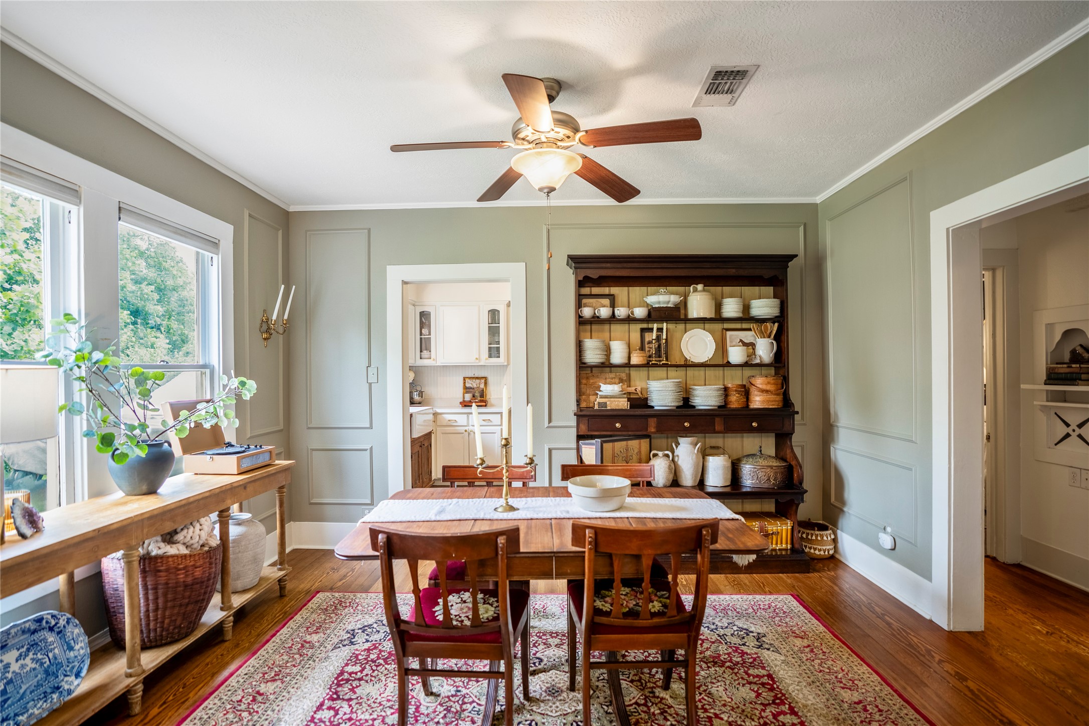 907 Clinton Street Brenham, TX 77833 - Photo 12 of 34