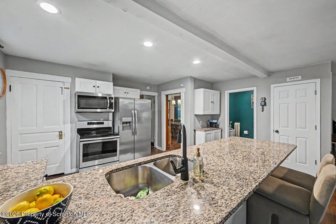 933 Fisk Street Scranton, PA 18509 - Photo 25 of 63 Kitchen