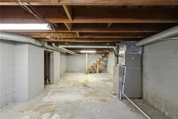 $210,000 | 723 West Prospect Street, Cameron, MO 64429